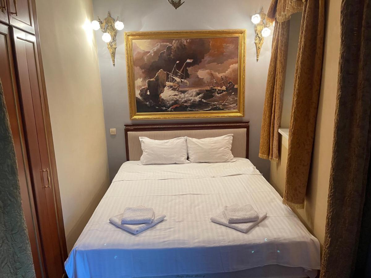 Boutique Hotel Travelling Actor - Skadarlija 贝尔格莱德 外观 照片
