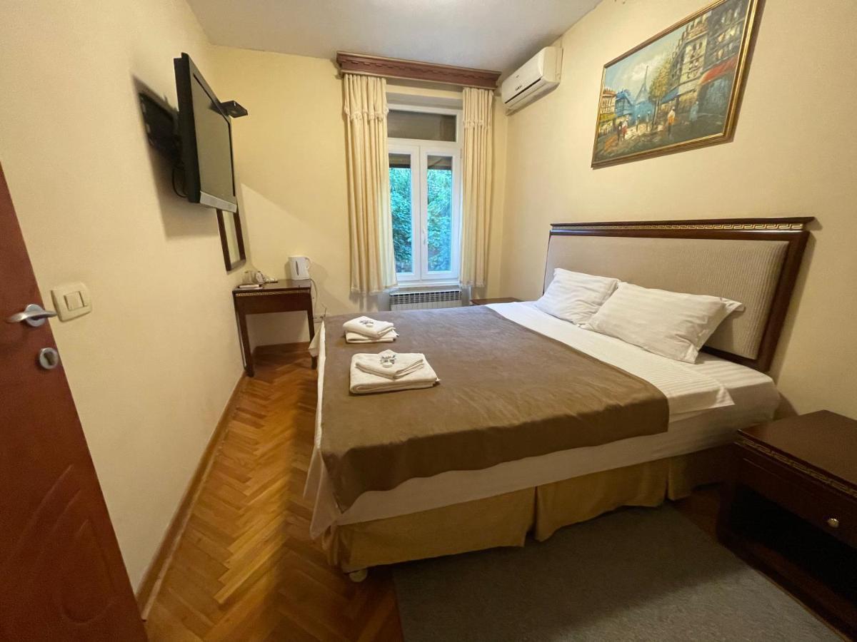 Boutique Hotel Travelling Actor - Skadarlija 贝尔格莱德 外观 照片