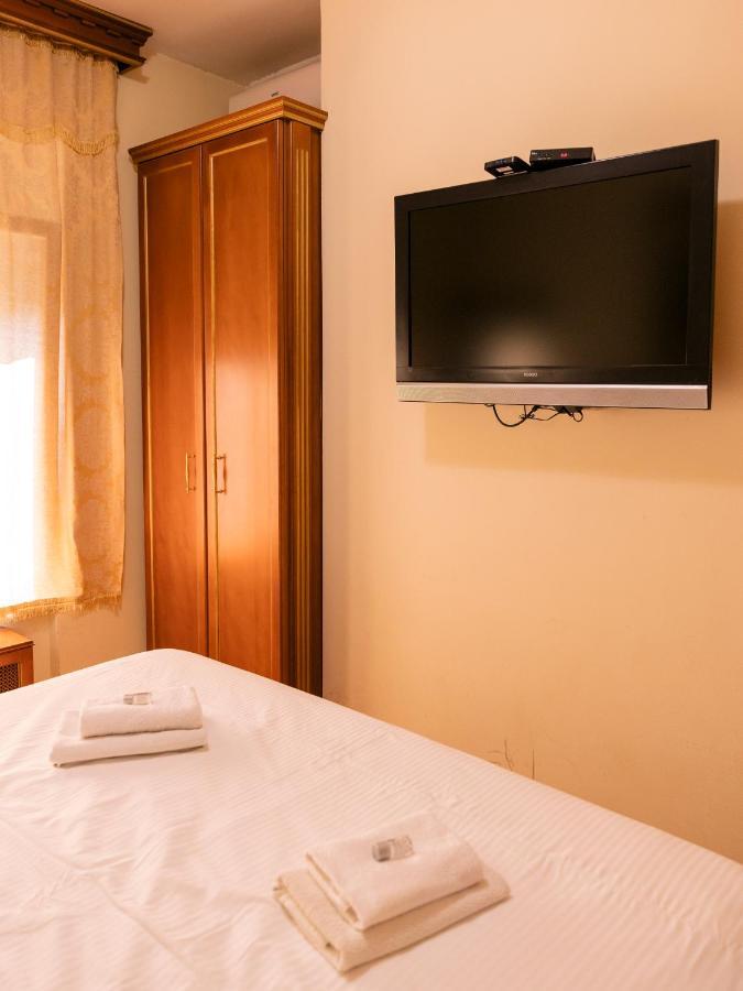 Boutique Hotel Travelling Actor - Skadarlija 贝尔格莱德 外观 照片